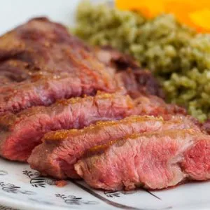 Pluma de cerdo ibérico de bellota asada.