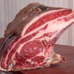Chuletón madurado de buey premium.